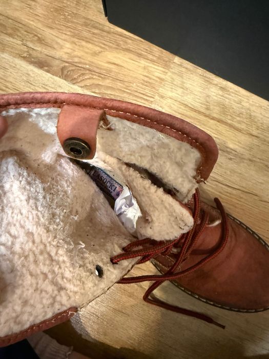 Czerwone botki płaskie 37 Lasocki