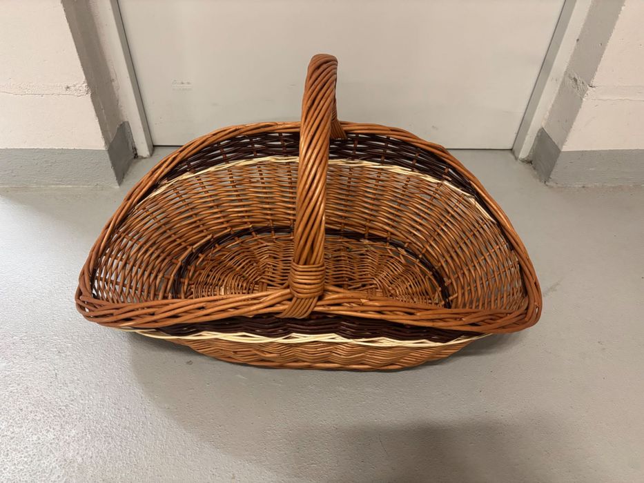 Kosz wiklinowy – jak nowy, użyty tylko raz
