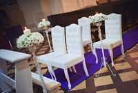 Zestaw mebli ślubnych z kryształkami klęcznik + 4 białe krzesła