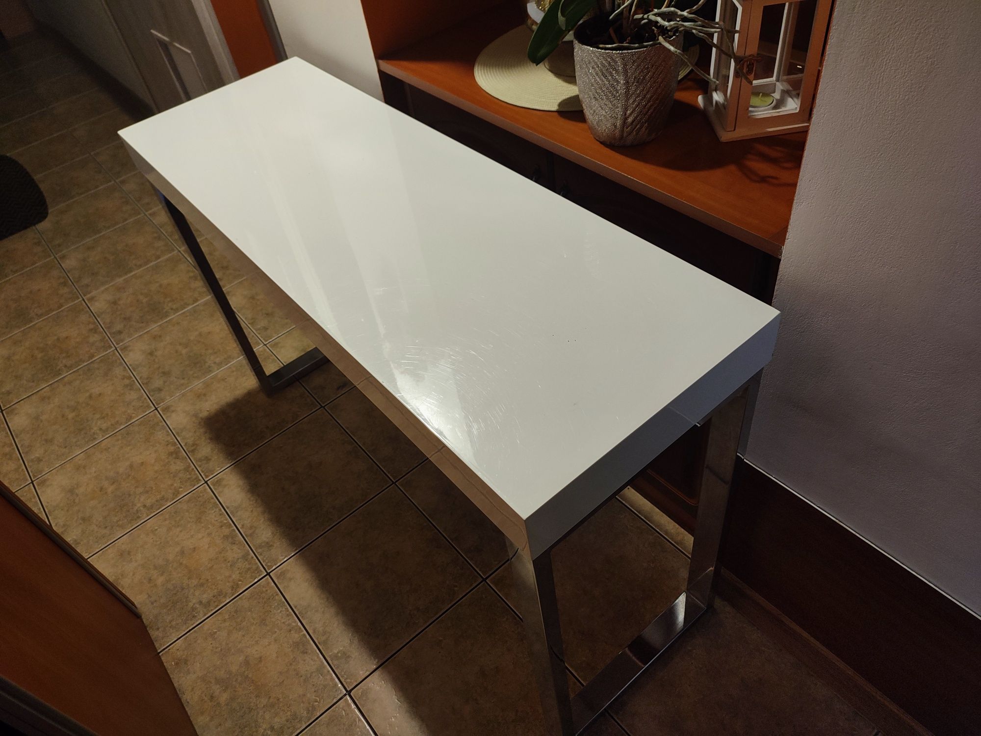Biurko, stół biały lakierowany