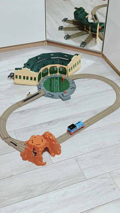 Tomek i Przyjaciele Zestaw Zajezdnia