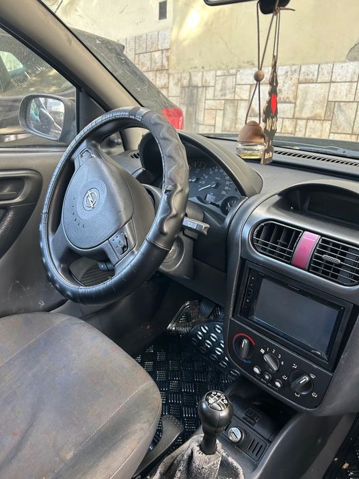 Opel Corsa, 2001