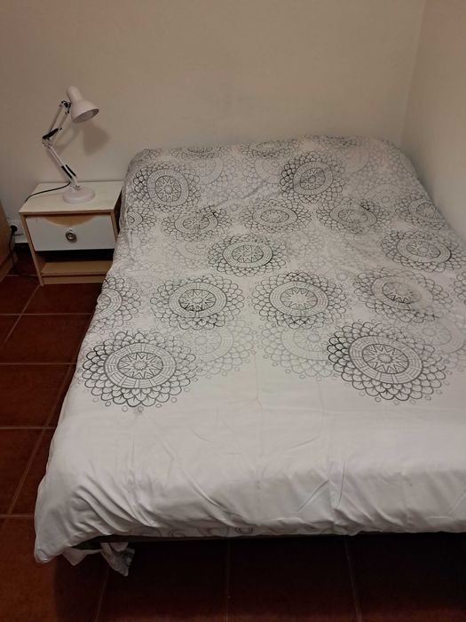 QUARTOS CASAL. MetroSaldanha. Entrada imediata.