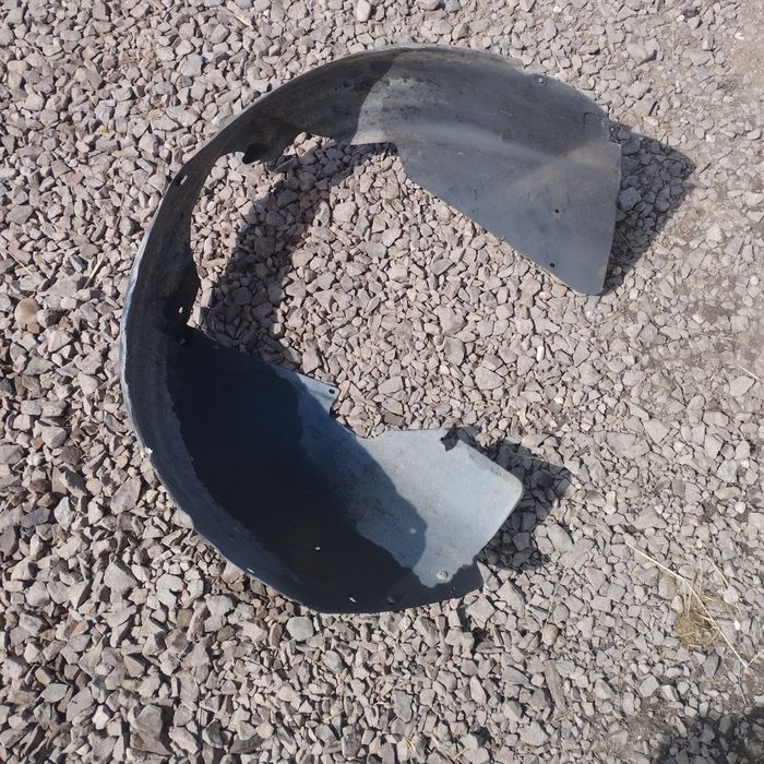 Audi a4 b6 nadkole przednie lewe oryginał plastikowe