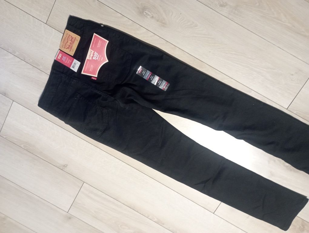 Nowe spodnie Levi's 510 czarne rurki skinny jeans S