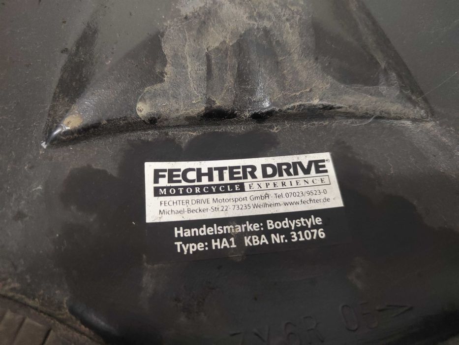 KAWASAKI ZX-6R ZX6R 636 Błotnik Tylny Tył Chlapacz 05-06