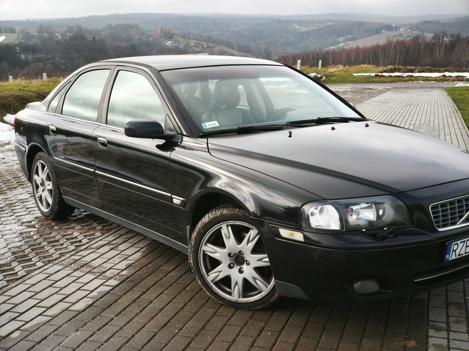 Volvo S80 2.5T LPG — dynamiczne i oszczędne 2005
