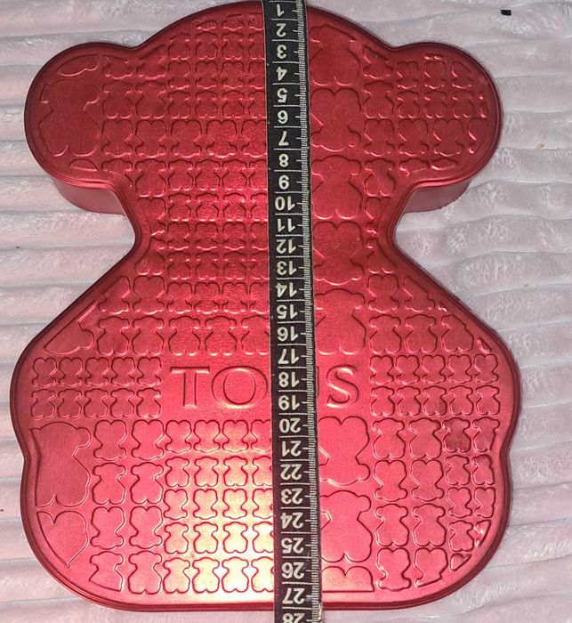 Продам коробки из под парфюмерии ,часов,ювелирных изделий