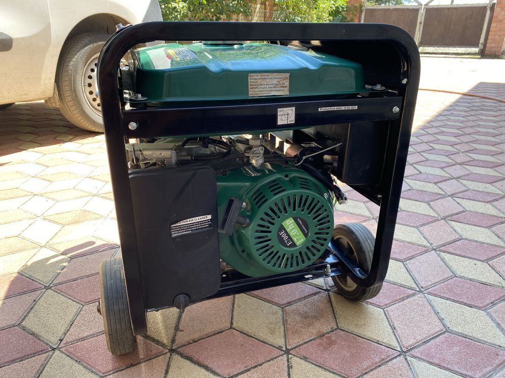 Генератор бензиновий Iron Angel EG 8000E