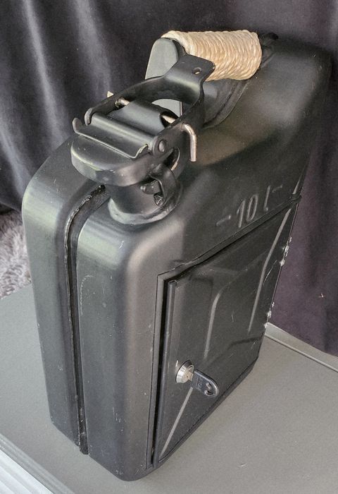 Kanister 10L  barek  prezent podświetlany