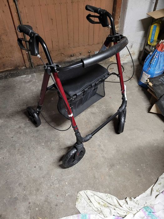 Chodzik rehabilitacyjny z regulowanym siedziskiem- Bordowy stan 5+