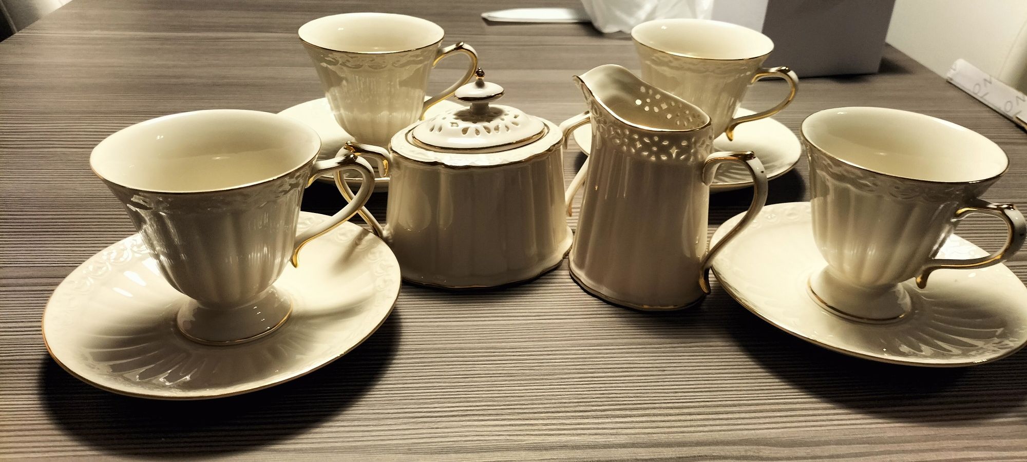 Zestaw porcelanowy dla 4 osób,Clara Gold Ivory Villa Italia