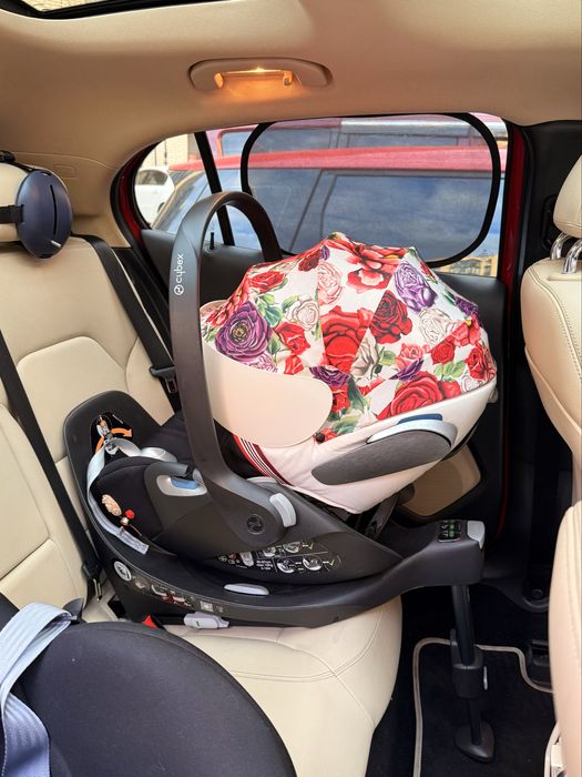 Cybex Cloud Z i-Size Spring Blossom Light + есть поворотная база