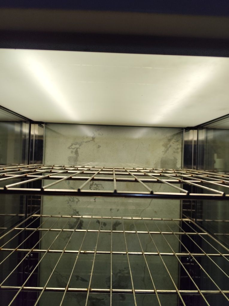 Vitrine refrigerada vertical