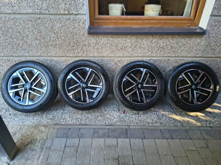 Sprzedam komplet kół Nissan r17 5x114,3
