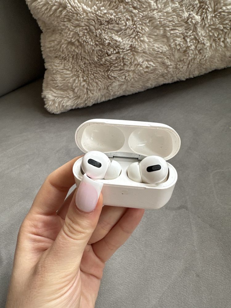 [Niedzialajace] AirPods Pro