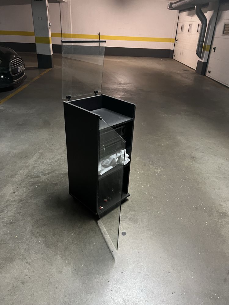 Armário para aparelhagem
