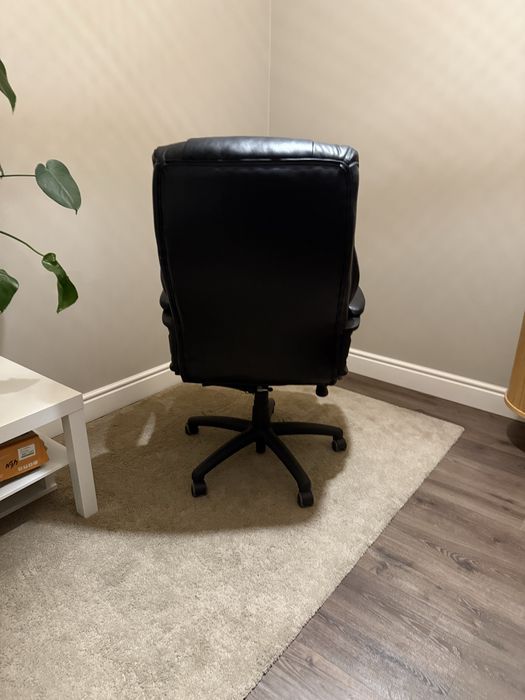 Fotel TJELE Jysk skóra ekologiczna