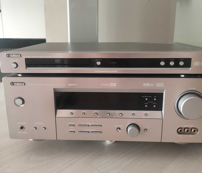 Ресивер Yamaha RX-V450; 
та DVD програвач Yamaha S550
