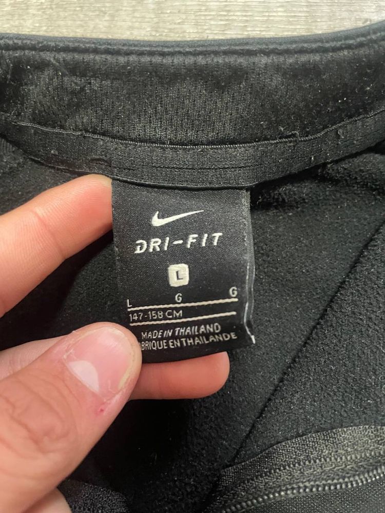 Продам термо-кофту Nike