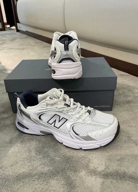 Biały^ufać^NewBalance530^UnisexTrampki Roz.43