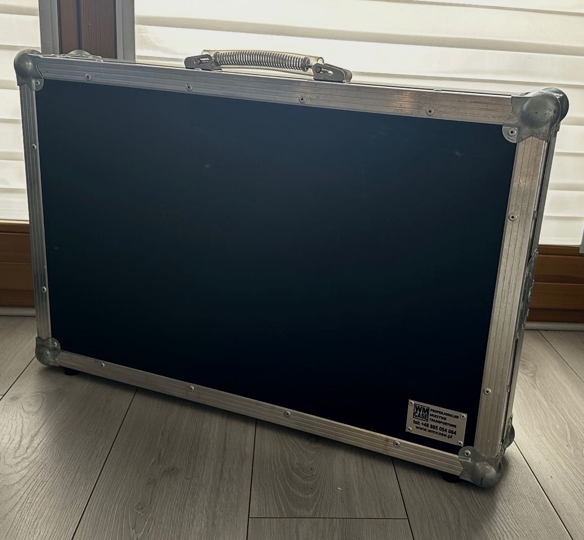 Kontroler DJ Pioneer DDJ-1000 + case + 2 kursy James Hype + kable