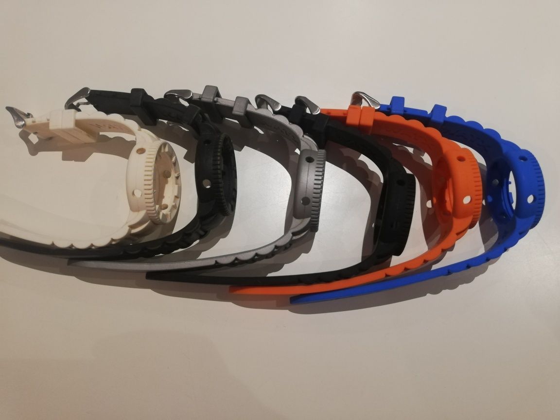 6 braceletes em silicone para relógios marca Watx, de várias cores