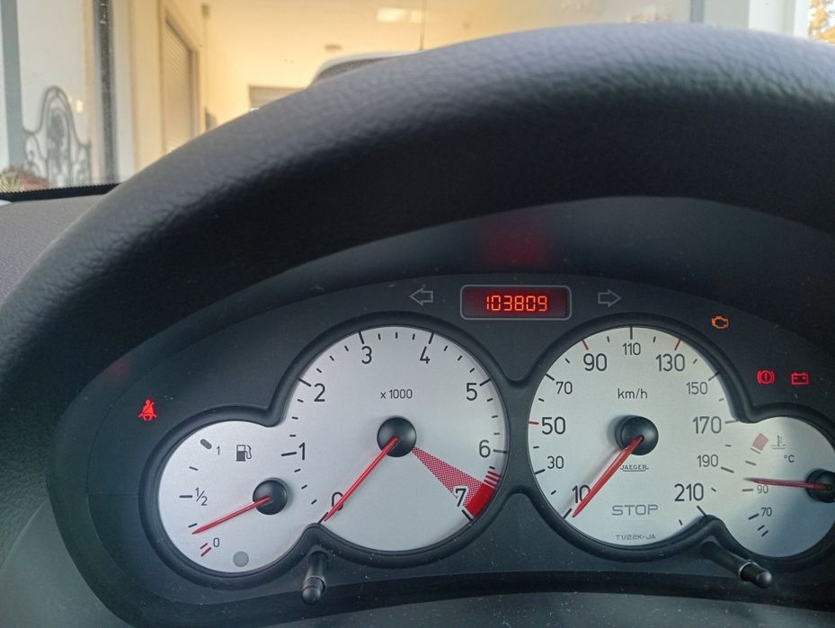 Peugeot 206 Black & Silver