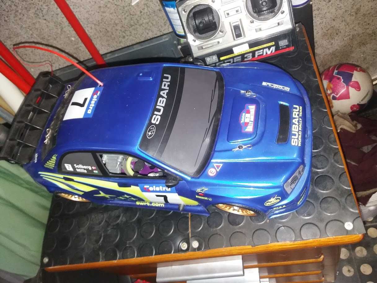 Vendo Subaru impreza - Telecomandado a gasolina-Escala 1/8 - Novo