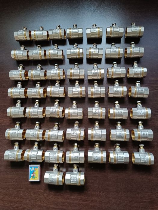 Кран шаровый 1 дюйм мама/мама