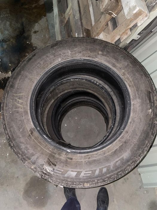 235/65/17 покришки