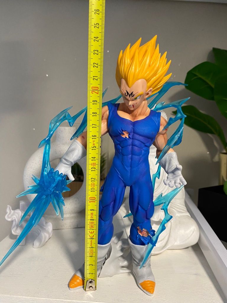 Figura dragon ball Majin Vegeta