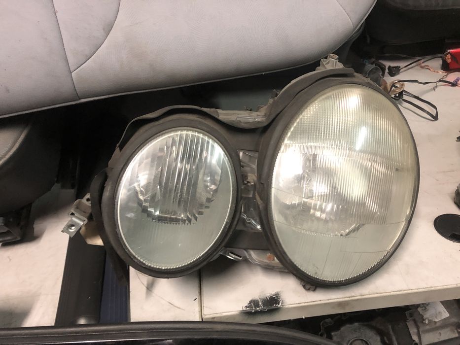 Farois Mercedes, W210, 1* e 2* série