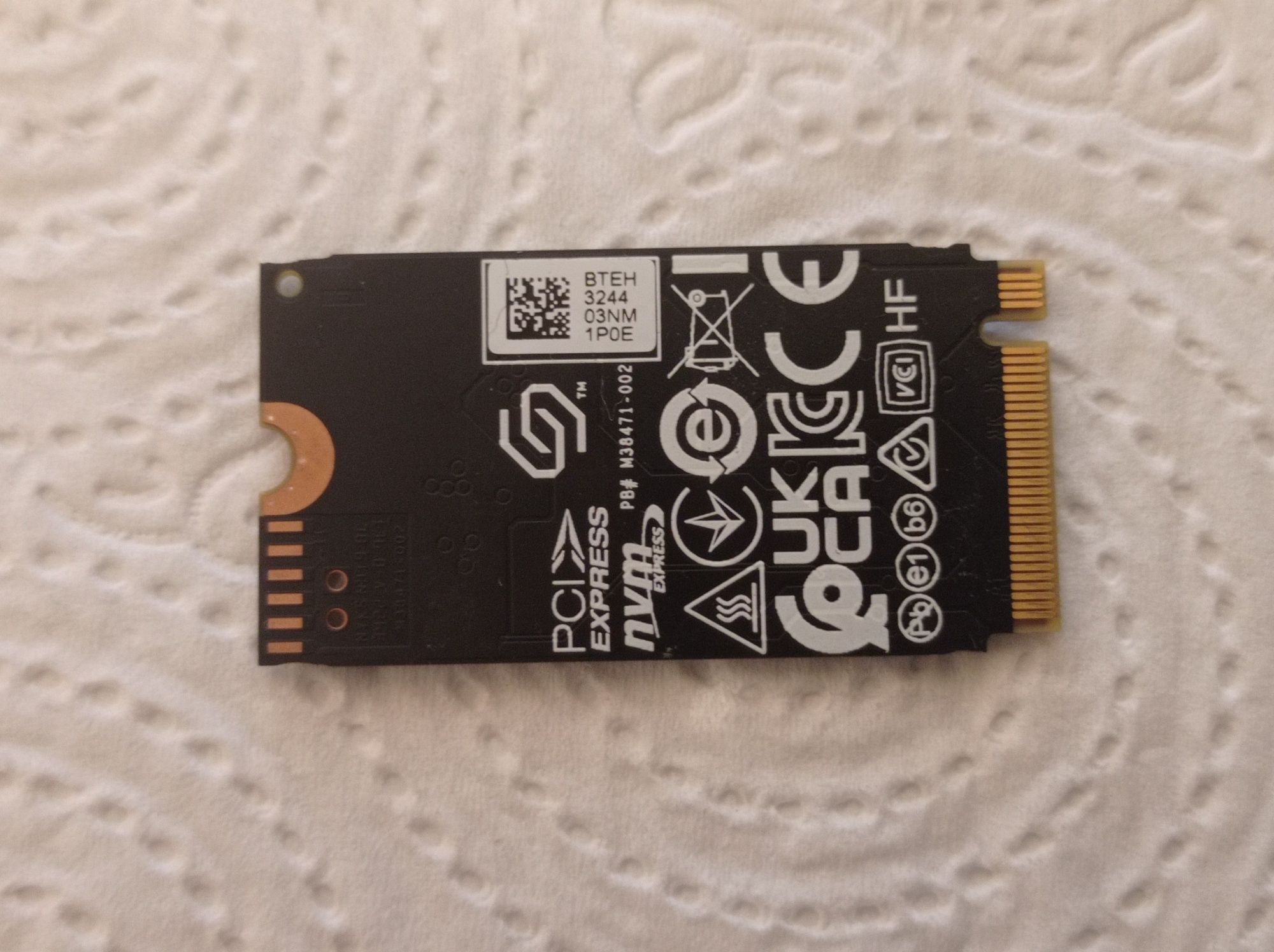 Dysk SSD Solidigm 1TB  ssdpfinw010tzl 1024GB