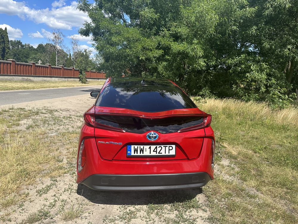 Prius plug-in 2021r
