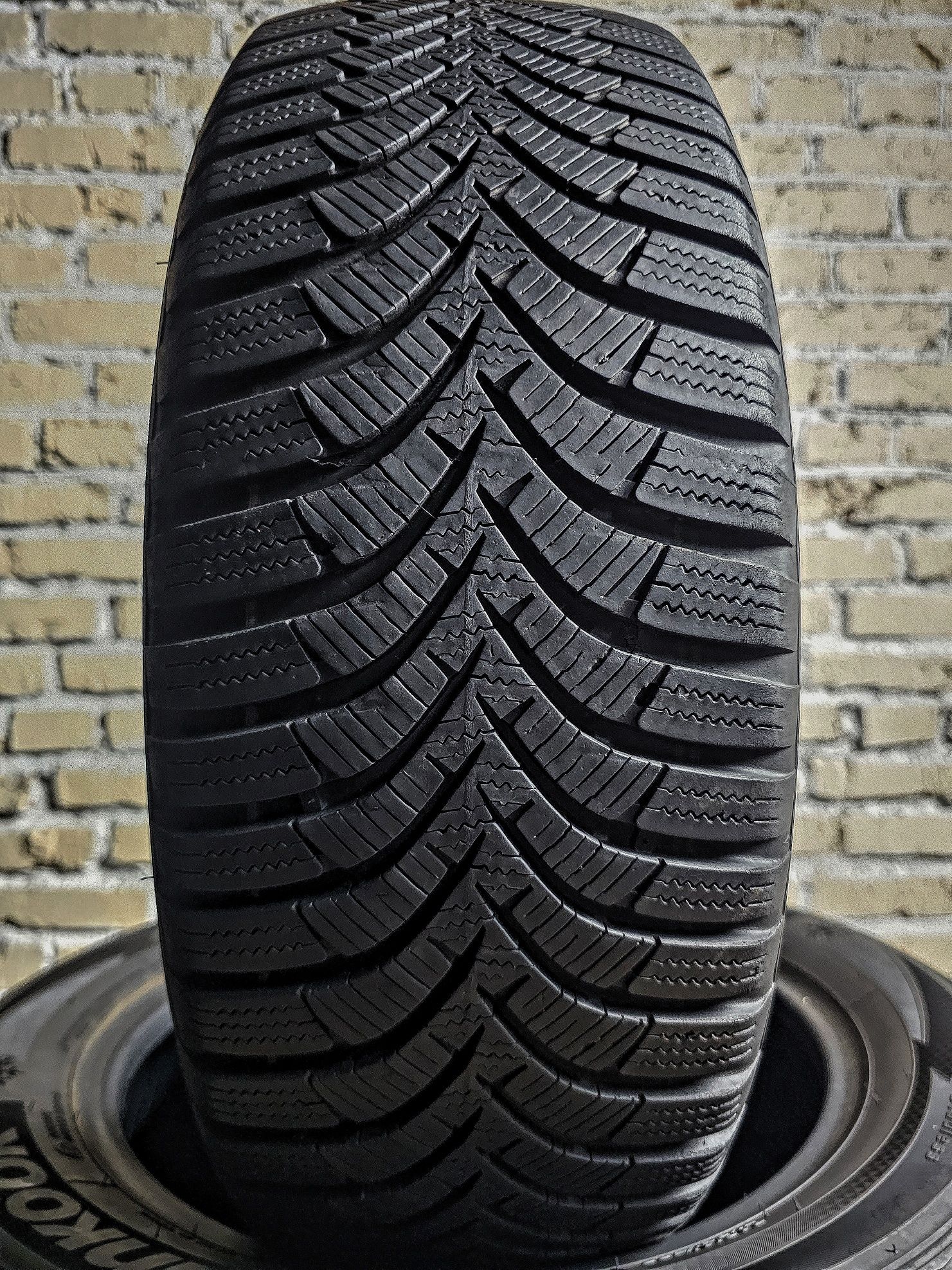 Зимові 195/60r16 Hankook | 2020 | 7.5/6.5mm | Ідеальний стан | Преміум