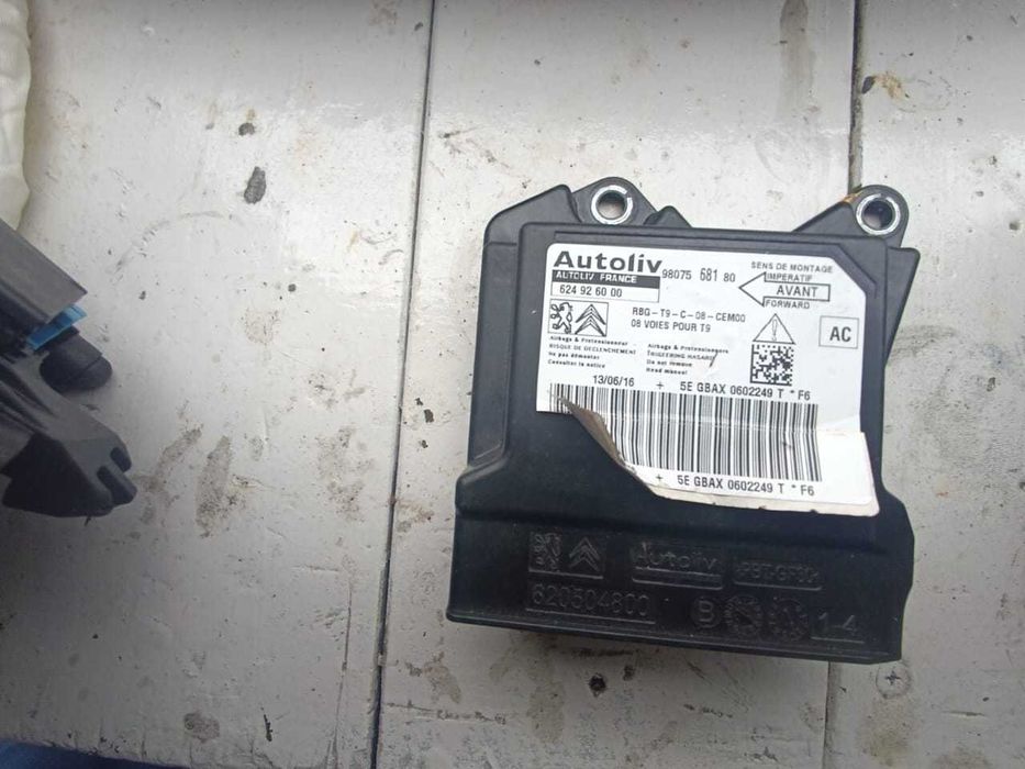 Торпедо  Peugeot 308 T9