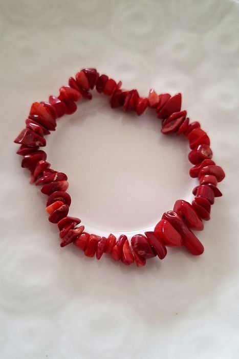 Bransoletka z czerwonego korala