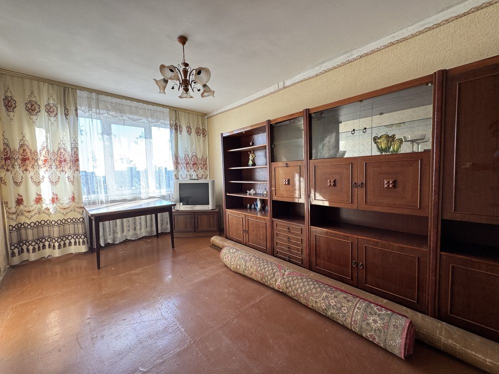 Продаж 3-х квартири в ПЗР по пр.Перемоги