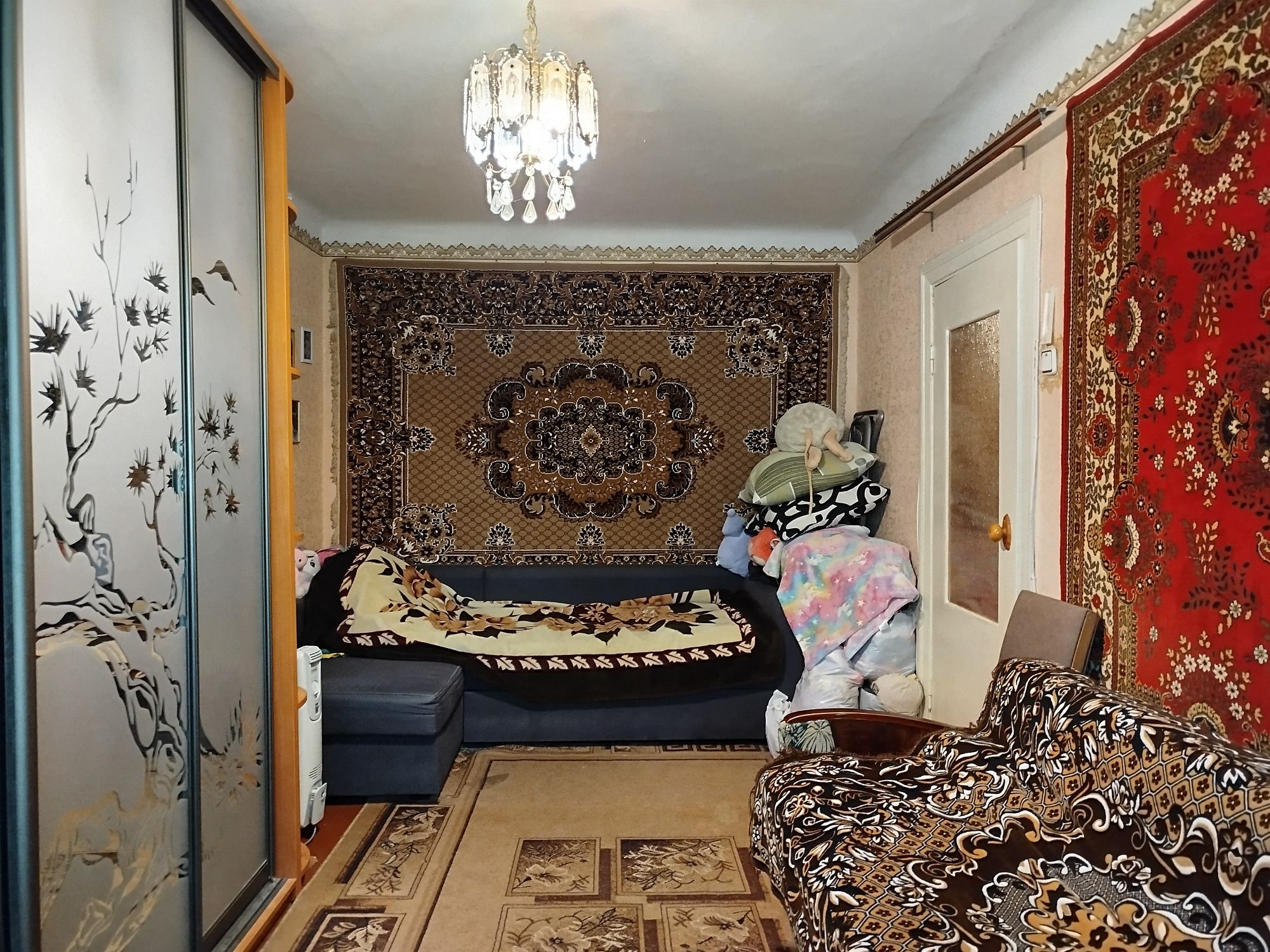 Продам 1-к квартиру центр