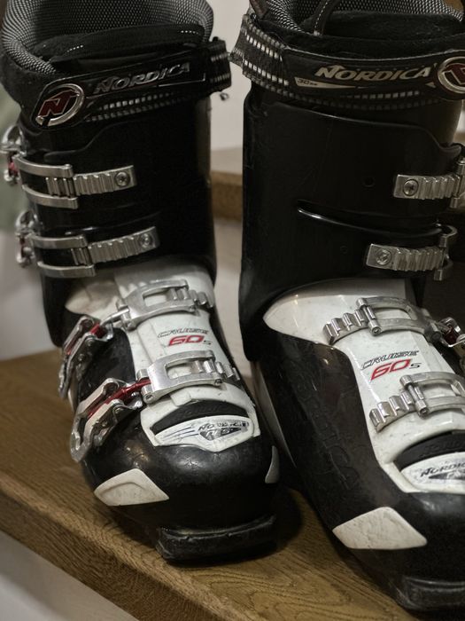 Ботоси лижні різних розмірів