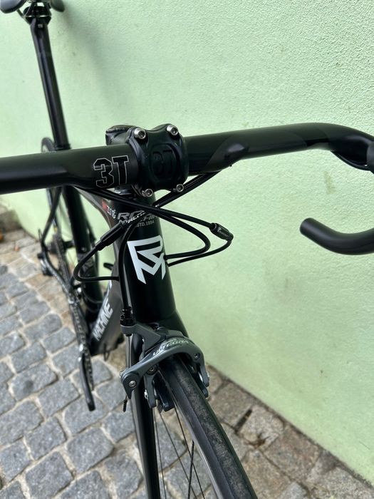 Bicicleta estrada em carbono