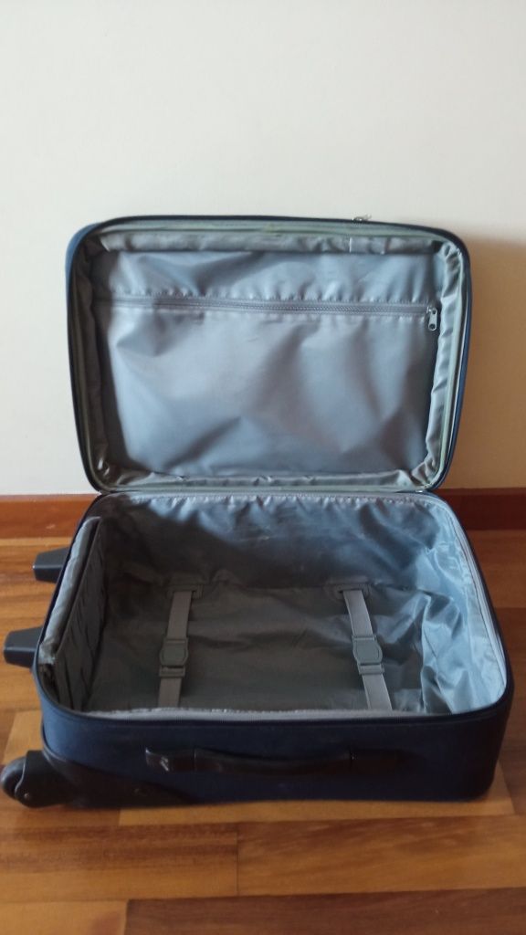 Mala.  de  viagem 0.53 x 0.35