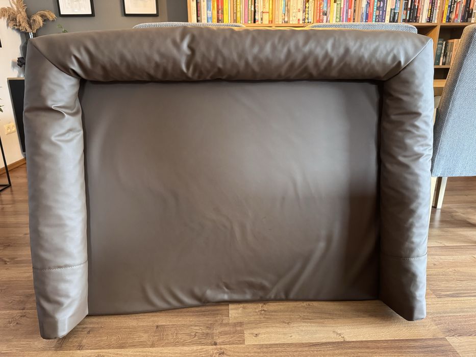 Legowisko ortopedyczne dla dużego psa.