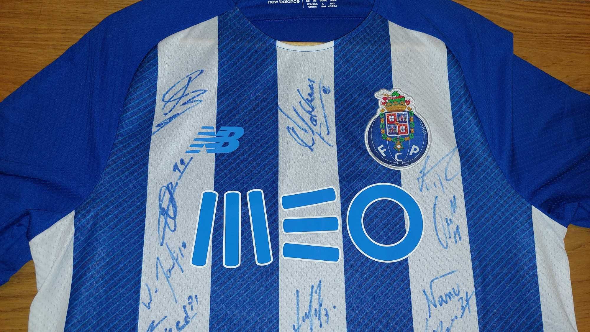 Camisola FC Porto Oficial autografada 21/22