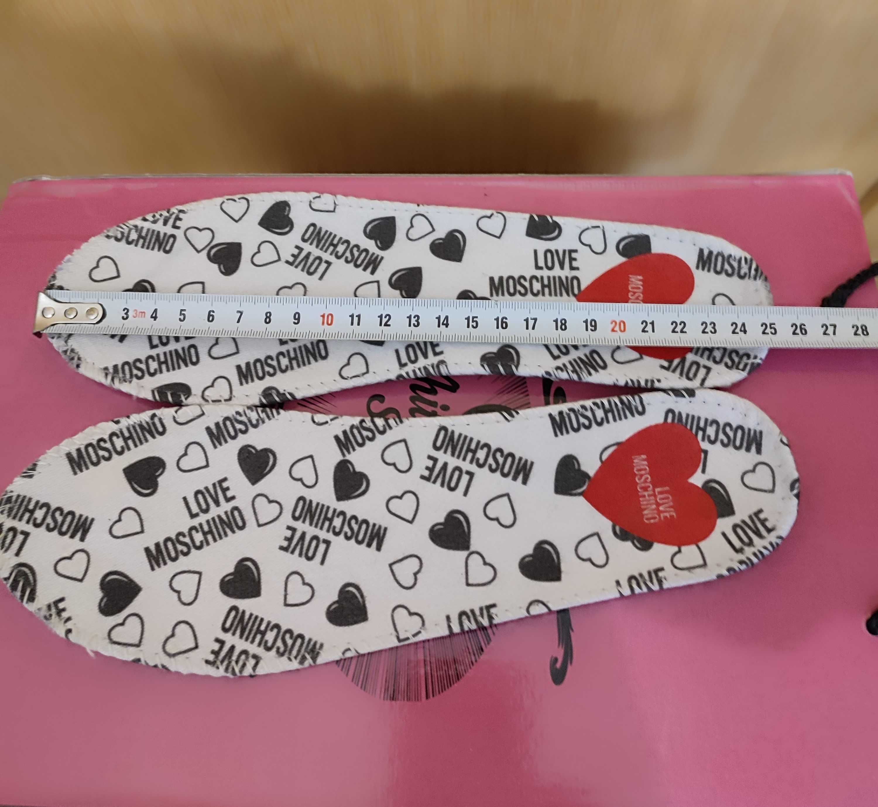 Love Moschino кросівки черевики снікерси розмір 39