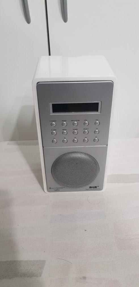 Radio soundmaster białe