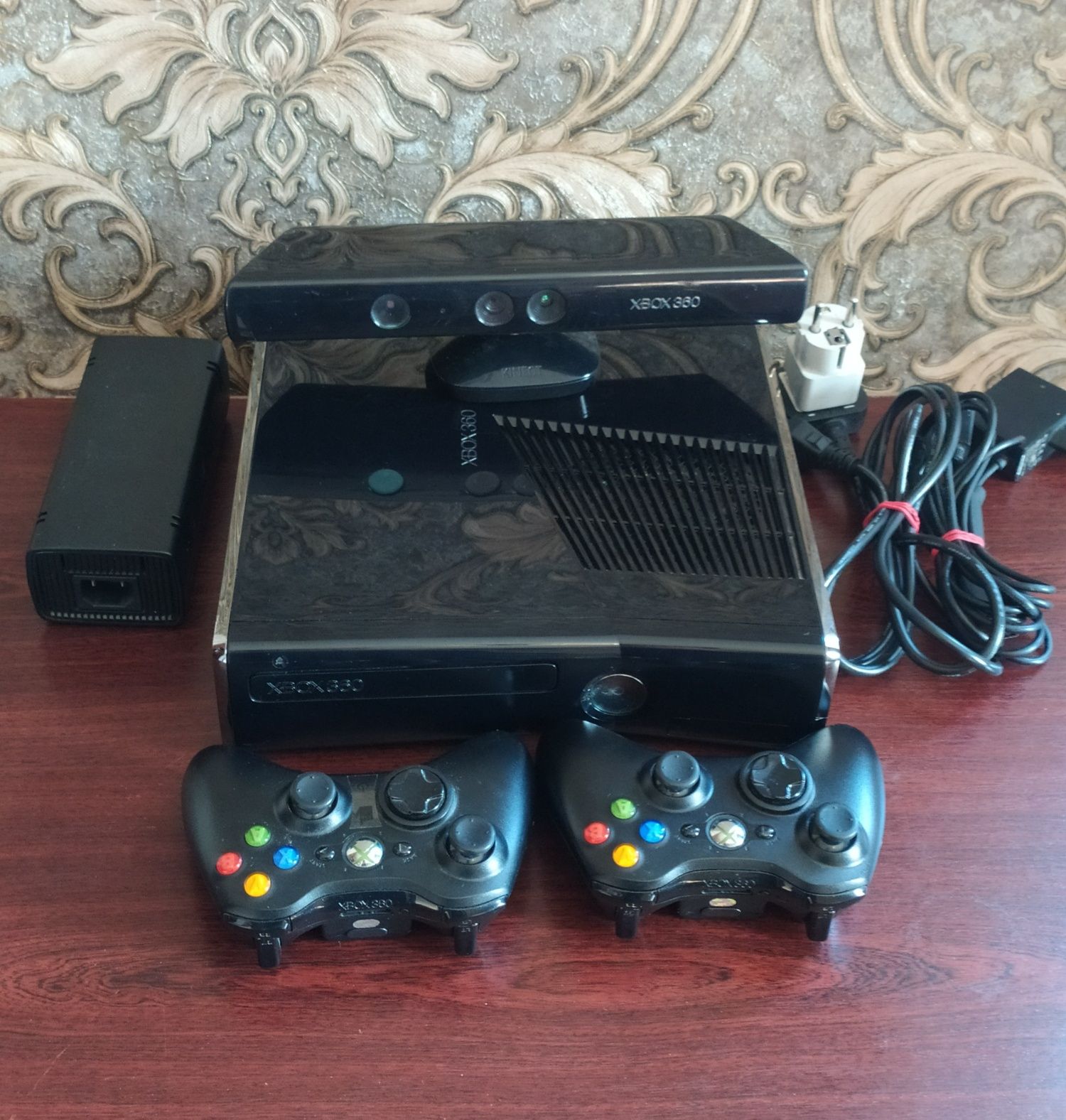 Продам Xbox 360 slim 250gb