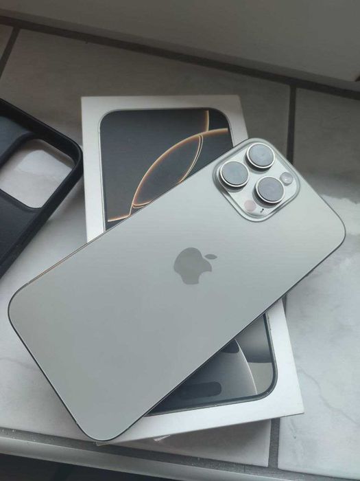 Продам iPhone 16 Pro Max 256 ГБ