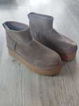 Nowe buty UGG brązowe damskie 42 / 9 na wysokiej platformie